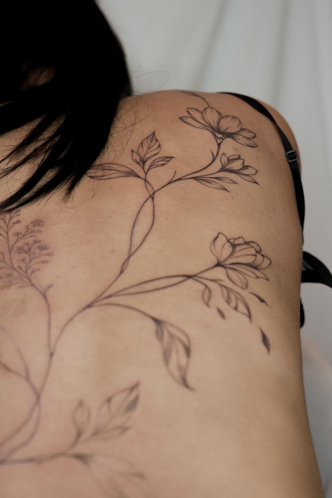 Fine Line Floral